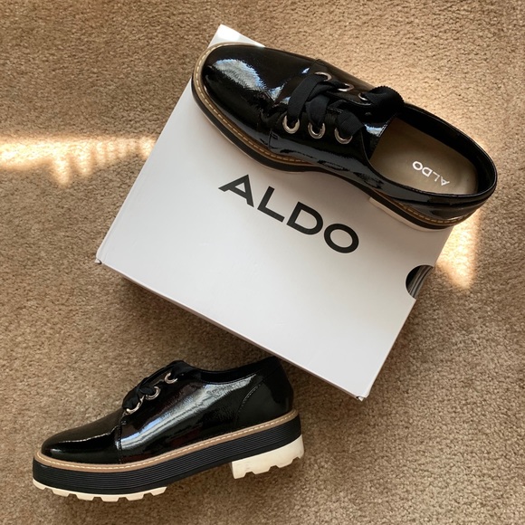 ALDO Shoes Black Patent Platforms - Picture 2 of 6